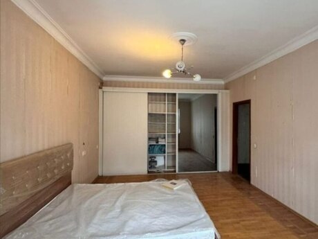 Elan №6496555 - Bakı, Elmlər Akademiyası m., 3 otaqlı, 140 m², 6/10 mərtəbə