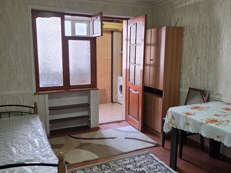 Аренда: 1-комнатная квартира, 40 м², Elmlər Akademiyası: 650 ₼/мес 3