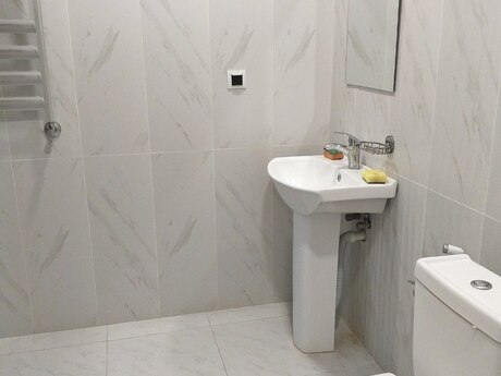 1-room apartment for rent, 80 m², Sahil: 1 350 ₼/mo 4