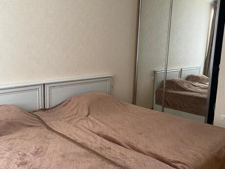 3-room apartment for rent, 142 m², Şah İsmayıl Xətai: 1 100 ₼/mo 5