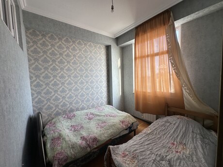 Аренда: 2-комнатная квартира, 38 м², Yeni Günəşli: 450 ₼/мес 4