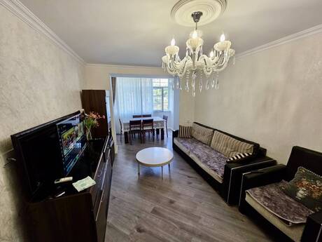 Elan №6496617 - Bakı, Neftçilər m., 3 otaqlı, 85 m², 3/5 mərtəbə