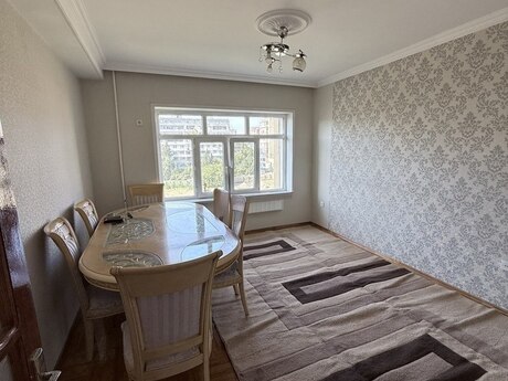 Объявление №6496639 - Баку, м. Халглар Достлугу, 3-комн., 80 м², 4/10 этаж