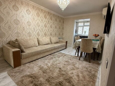 Elan №6496800 - Bakı, Xalqlar Dostluğu m., 2 otaqlı, 40 m², 4/5 mərtəbə