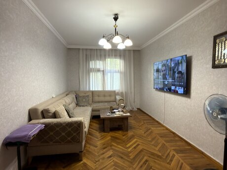 Elan №6496839 - Bakı, Əhmədli m., 4 otaqlı, 100 m², 1/9 mərtəbə