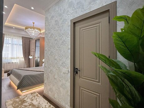 3 otaqlı mənzil, 130 m², Neftçilər: 398 000 ₼ 2