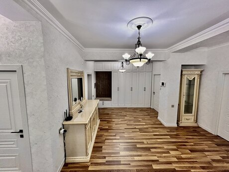 4 otaqlı mənzil, 170 m², Nəriman Nərimanov: 430 000 ₼ 5