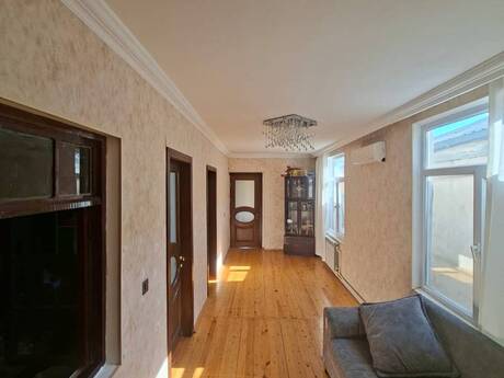 4-комнатный дом, 150 м², Əmircan: 147 000 ₼ 2