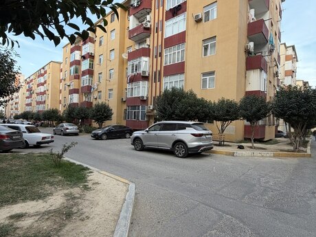 3 rooms · 83 m² · floor 3/6, Qurtuluş 93