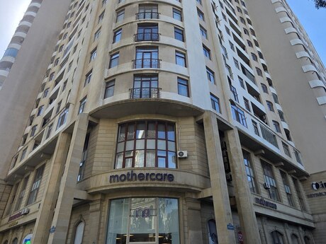 2 otaq · 105 m² · 6/16 mərtəbə, Elmlər Akademiyası