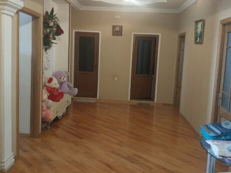 4-комнатная квартира, 160 м², Azadlıq Prospekti: 380 000 ₼ 4