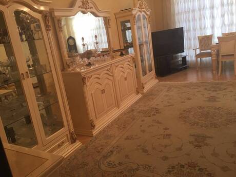 3 otaqlı mənzil, 150 m², 8 Noyabr: 325 000 ₼ 3