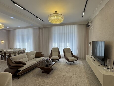8-комнатный дом, 400 м², Həzi Aslanov: 910 000 ₼ 3