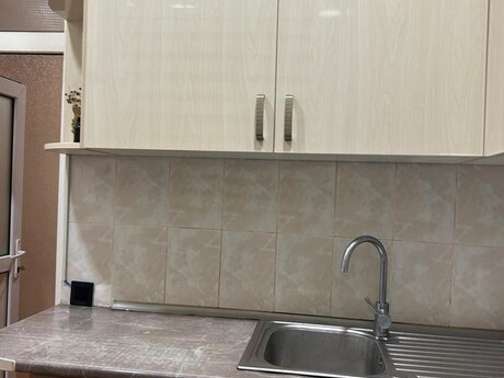 3 otaq · 80 m² · 1/4 mərtəbə, Nəriman Nərimanov