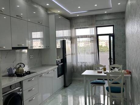 Объявление №6497476 - Баку, м. Дернегюль, 2-комн., 100 м², 3/17 этаж