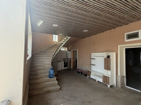 Mərdəkanda 10 otaqlı həyət evi satılır, 230 m², 300 000 AZN, şəkil 3 / 12