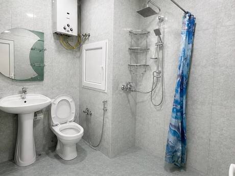Продаётся 2-комнатная квартира в старом фонде, Memar Əcəmi, 45 м², 128 000 AZN, фото 4 / 5