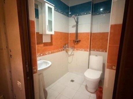 2-room apartment for rent, 55 m², Badamdar: 600 ₼/mo 5