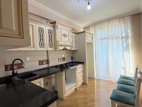 3-комнатная квартира, 103 м², Bakıxanov: 300 000 ₼ 2