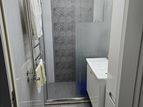 Kirayə 1 otaqlı mənzil, 34 m², Yasamal: 700 ₼/ay 2