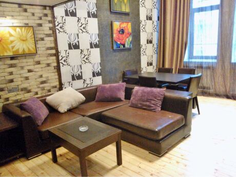 3-room apartment for rent, 100 m², İçəri Şəhər: 1 300 ₼/mo 2