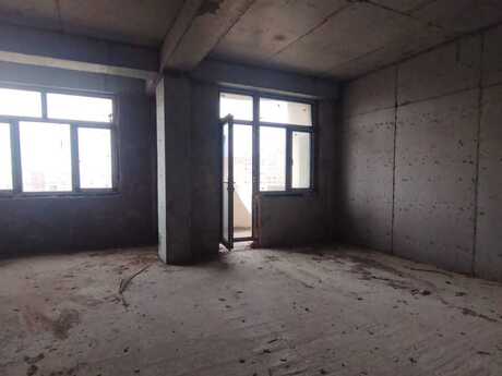 3 otaqlı mənzil, 141 m², 28 May: 423 000 ₼ 3