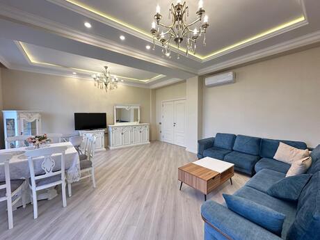 Объявление №6497769 - Баку, пос. Аг шехер, 3-комн., 140 м², 4/7 этаж