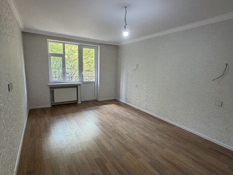 3-комнатная квартира, 70 м², Elmlər Akademiyası: 268 000 ₼ 2