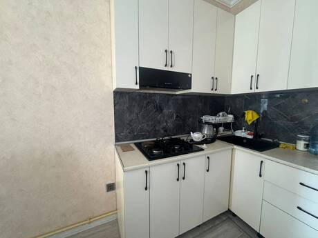 3-room apartment for rent, 70 m², Gənclik: 900 ₼/mo 5