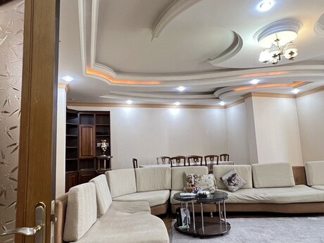 Elmlər Akademiyasında 3 otaqlı yeni tikili mənzil satılır, 151 m², 450 000 AZN, şəkil 2 / 12