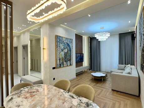 2 otaq · 92 m² · 4/17 mərtəbə, 28 May
