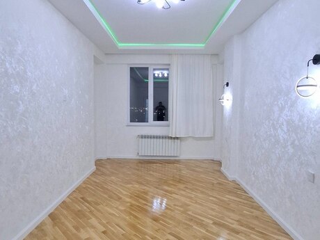 3 rooms · 102 m² · floor 11/18, 7-ci mikrorayon