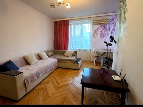2-room apartment for rent, 45 m², 28 May: 800 ₼/mo 2