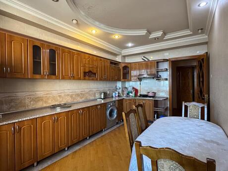 Şah İsmayıl Xətaidə 3 otaqlı yeni tikili mənzil kirayə verilir, 150 m², 999 AZN/ay, şəkil 2 / 12