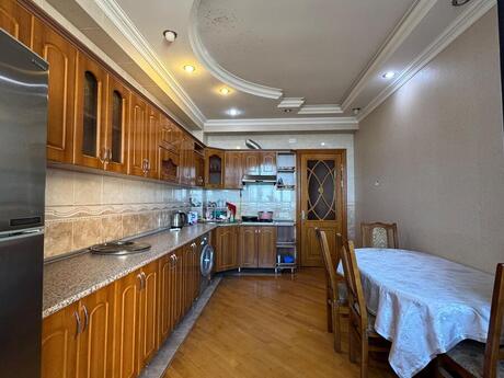Şah İsmayıl Xətaidə 3 otaqlı yeni tikili mənzil kirayə verilir, 150 m², 999 AZN/ay, şəkil 3 / 12