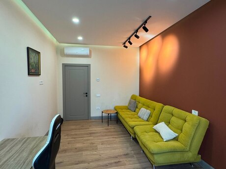 4-комнатная квартира, 182 м², Elmlər Akademiyası: 485 000 ₼ 2