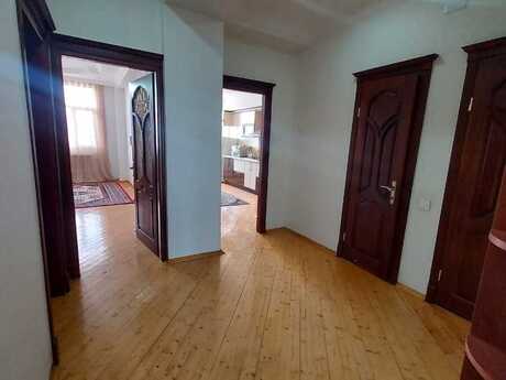 20 Yanvarda 2 otaqlı yeni tikili mənzil kirayə verilir, 75 m², 700 AZN/ay, şəkil 3 / 12