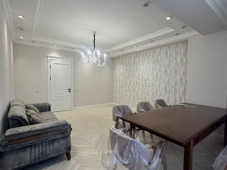 Kirayə 4 otaqlı mənzil, 160 m², 28 May: 1 700 ₼/ay 2