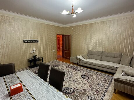 4-комнатная квартира, 165 м², 8 Noyabr: 340 000 ₼ 4