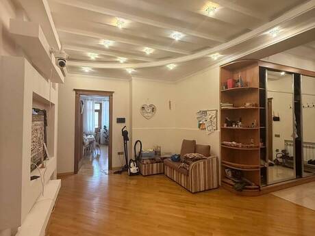 4-room apartment, 170 m², Nəriman Nərimanov: 415 000 ₼ 2