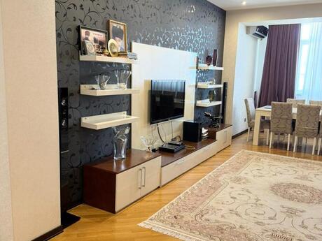 4 otaqlı mənzil, 165 m², İnşaatçılar: 345 000 ₼ 4