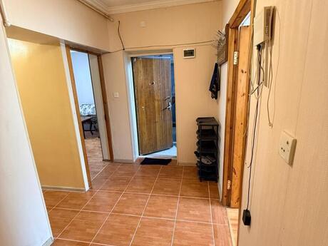 3-room apartment for rent, 65 m², Badamdar: 500 ₼/mo 4