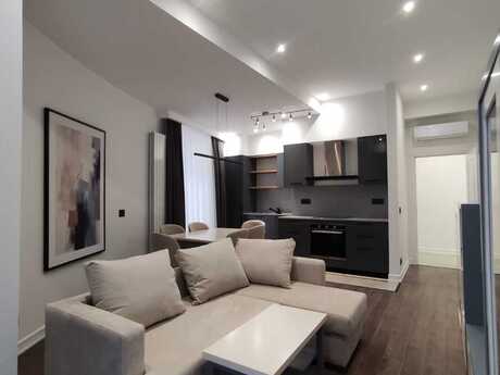 2-комнатная квартира, 65 м², 28 May: 450 000 ₼ 5