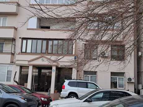 Elmlər Akademiyasında 3 otaqlı yeni tikili mənzil satılır, 130 m², 350 000 AZN, şəkil 2 / 12