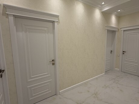 2-комнатная квартира, 77 м², 20 Yanvar: 225 000 ₼ 5