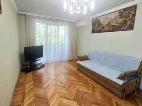 Объявление №6498456 - Баку, м. Элмляр Академиясы, 2-комн., 45 м², 4/5 этаж