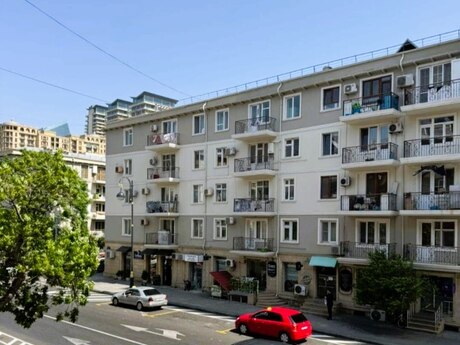 Объявление №6498440 - Баку, м. 28 мая, 2-комн., 60 м², 5/5 этаж