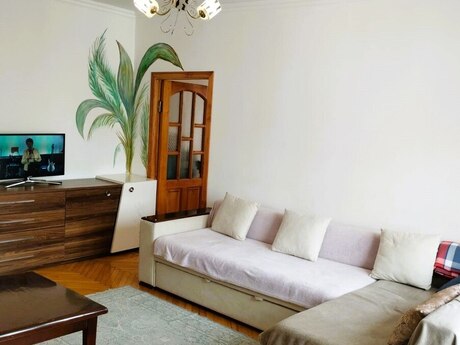 Kirayə 2 otaqlı mənzil, 60 m², 28 May: 800 ₼/ay 3