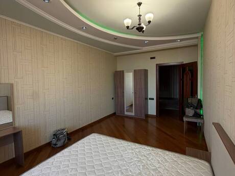 Аренда: 4-комнатная квартира, 160 м², 28 May: 1 300 ₼/мес 2
