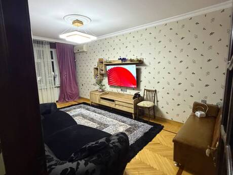 Объявление №6498559 - Баку, м. Халглар Достлугу, 3-комн., 75 м², 2/9 этаж